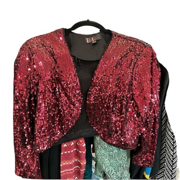 Red Sequin Cropped Jacket Blazer - Medium (fits 4/6 best) - Picture 1 of 1